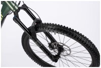RIOT AM (Unisex 46.5cm - green emeral trail/black - glossy)